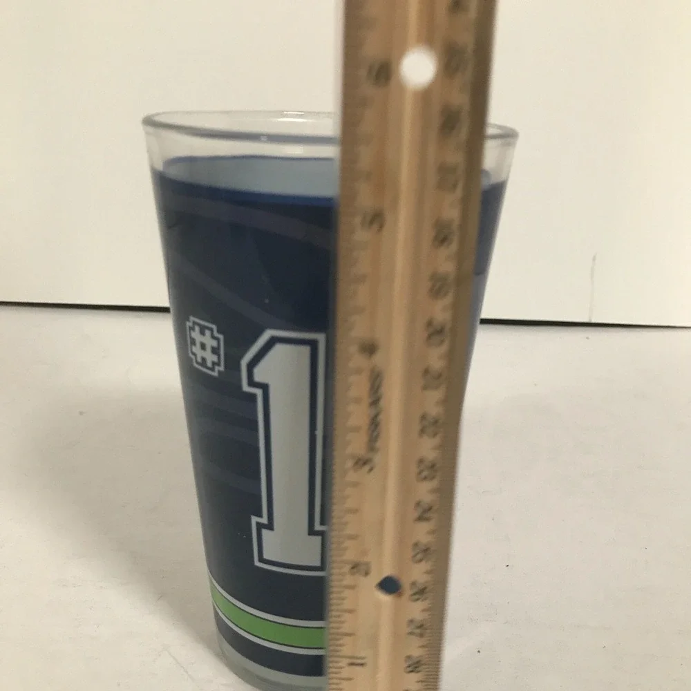 Seattle Seahawks Bird Logo #1 Dad 16‎ Ounce 5.75 inch Blue And Green Beer Glass